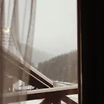 Family еко номери та будинки 3* Яблоница