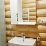 Family еко номери та будинки