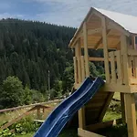 Family еко номери та будинки 3* Яблоница