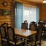 Family еко номери та будинки 3*