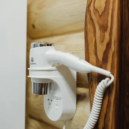 Gasthuis Family еко номери та будинки 3*