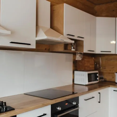 Family еко номери та будинки