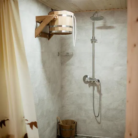 Gasthuis Family еко номери та будинки 3*