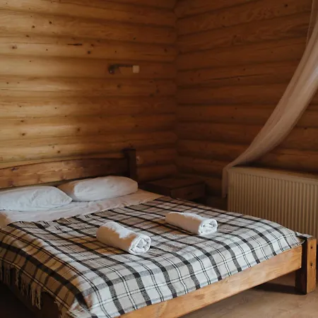 Pensionat Family еко номери та будинки 3*