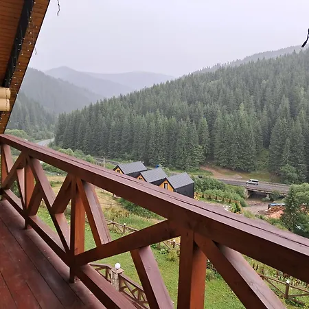 Family еко номери та будинки