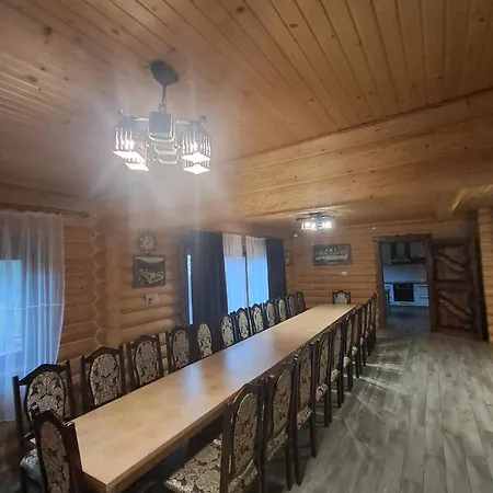 Family еко номери та будинки 3* Jablunytsja