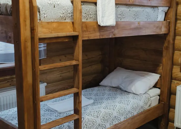 Family еко номери та будинки 3* Yablunytsia