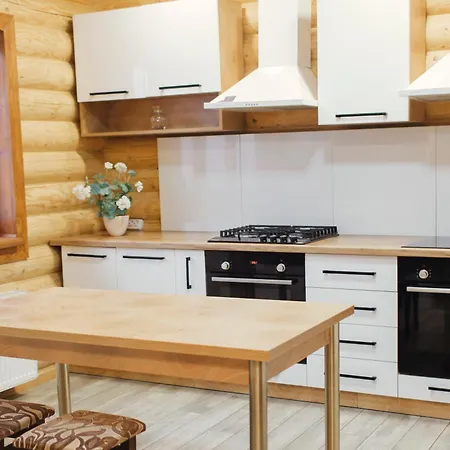 Πανσιόν Family еко номери та будинки